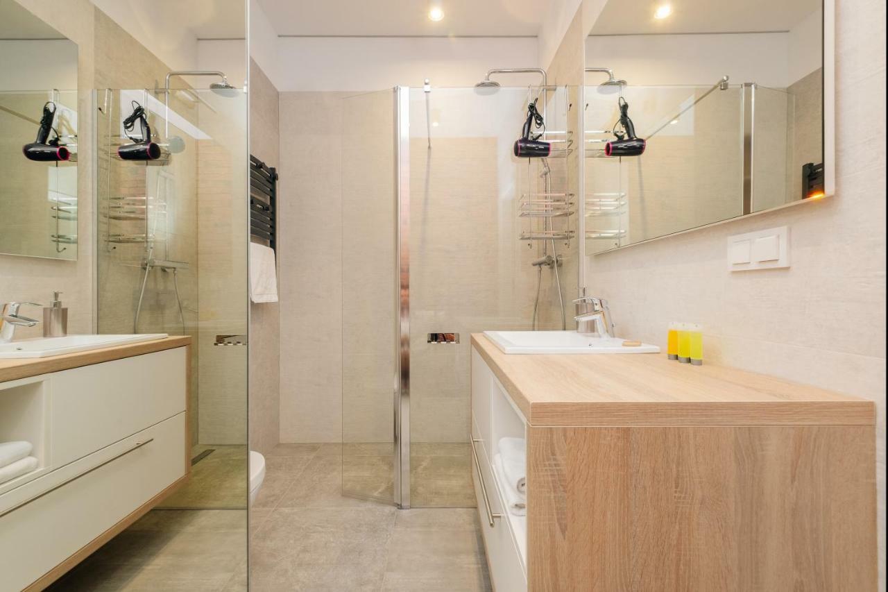 Stare Bielany 2-Bedroom Apartment وارسو المظهر الخارجي الصورة